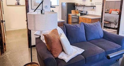Beautiful, 1-Bedroom in the Hills of Fairbanks
