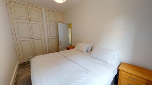 2 Schlafzimmer, Bügeleisen/Bügelbrett, WLAN, Bettwäsche