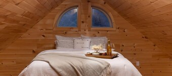 #4 Cabin, cottages, fishing, Hunting, Trails, nature, creek, ponds, lakes 