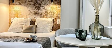 Fer et planche à repasser, Wi-Fi gratuit, draps fournis