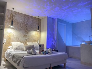 Iron/ironing board, free WiFi, bed sheets - Muse rue perrière jacuzzi (Annecy)