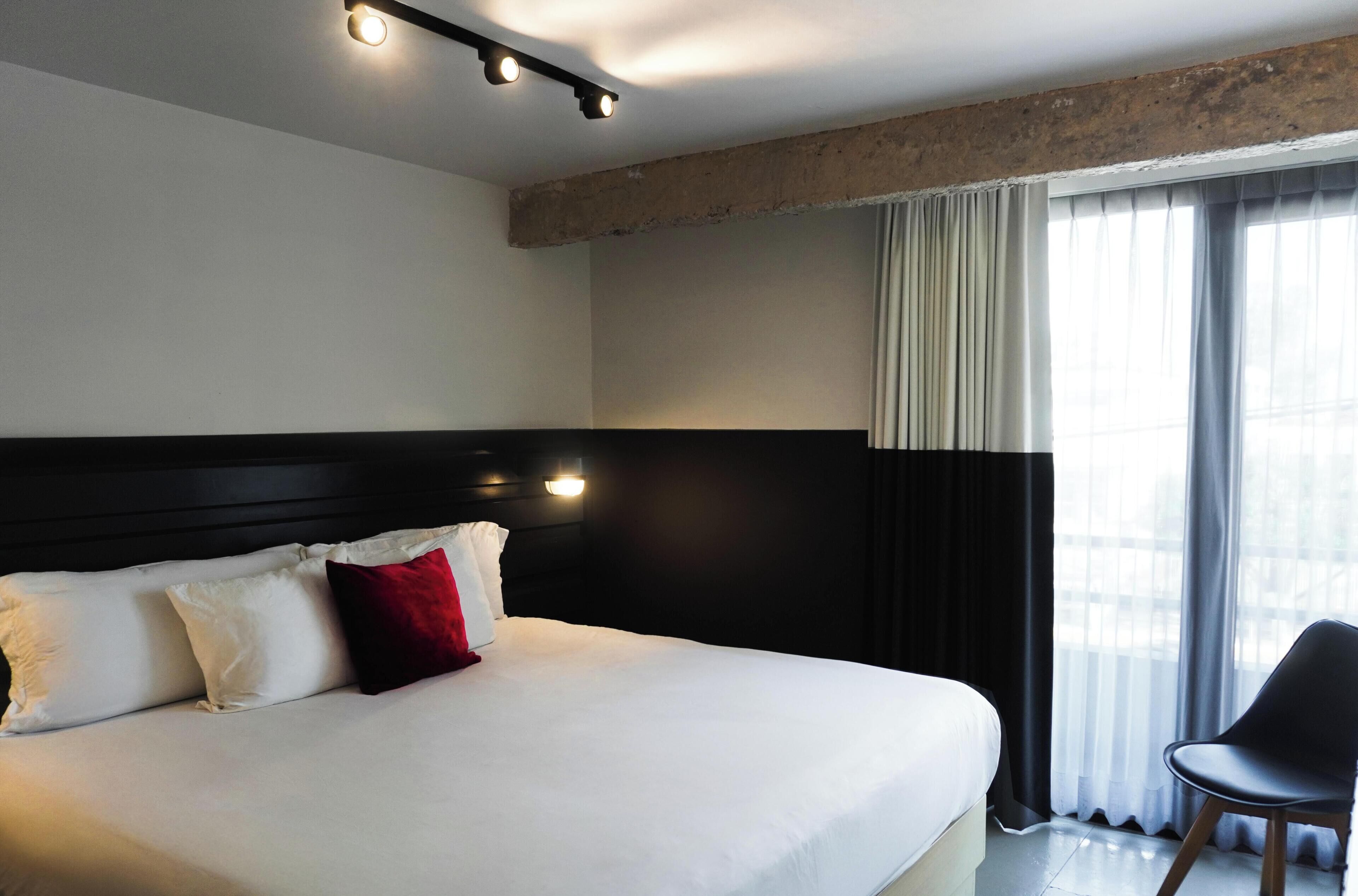 Habitación doble superior, 1 cama King size | Ropa de cama de alta calidad, edredón y camas con pillow-top 