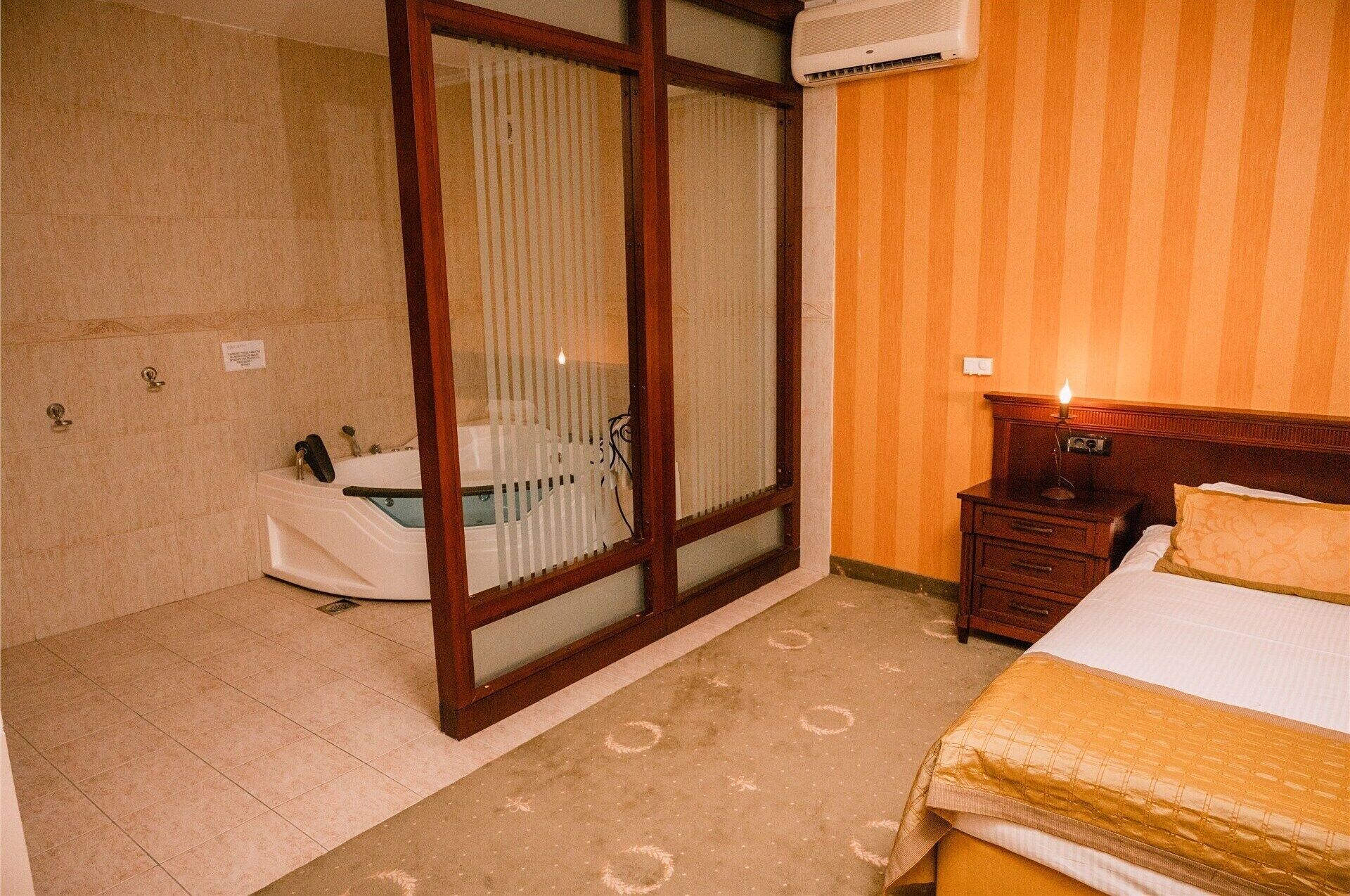 Coffres-forts dans les chambres, bureau