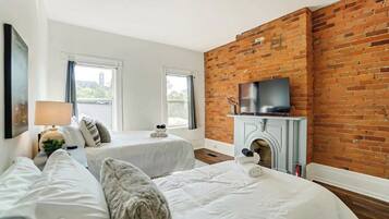 4 bedrooms, travel cot, free WiFi, bed sheets