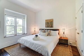 4 Schlafzimmer, Reisekinderbett, kostenloses WLAN, Bettwäsche