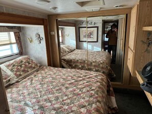 1 bedroom, internet