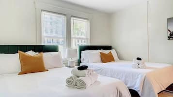 2 habitaciones, tabla de planchar con plancha, cuna de viaje y wifi