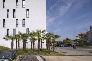 Enceinte de lâhĂ©bergement