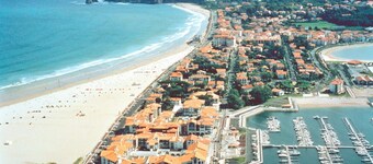 50m de la Plage! Studio pour 4  + Wi-Fi Gratuit