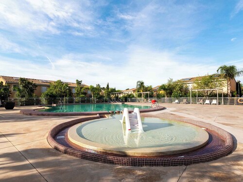 Piscine sur place ! Appart avec Climatisation