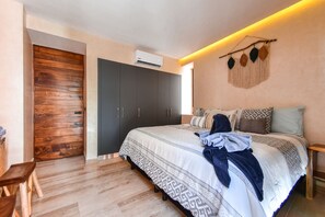 2 Schlafzimmer, Schreibtisch, Bügeleisen/Bügelbrett, kostenloses WLAN