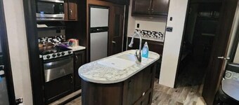 Nice newer camper fully hooked up nice views