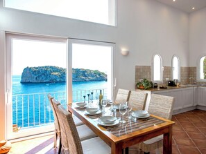 Dining - Stunning private villa for 12 guests with private pool, WIFI, A/C, TV and patio (Lleus)