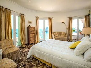 7 Schlafzimmer, Bügeleisen/Bügelbrett, kostenloses WLAN