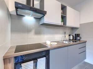 Oven - Lovely apartment for 5 people with pool, WIFI, A/C, TV and terrace (Labin)