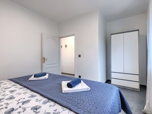 2 bedrooms, WiFi (free) - Lovely apartment for 5 people with pool, WIFI, A/C, TV and terrace (Labin)