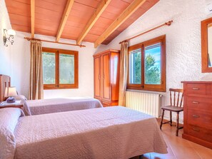 4 camere, ferro/asse da stiro, culla da viaggio, Wi-Fi gratuito