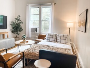 1 多间卧室、熨斗/熨衣板、免费 WiFi、床单