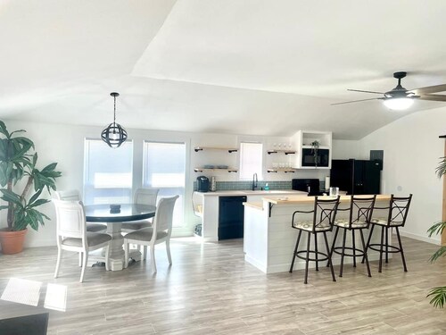 ** ✝️ Christian Retreat ** on 15 acres near Pensacola beach & hiking trails!