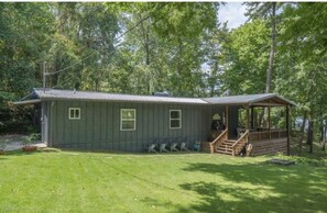 Exterior - Rockview Getaway on Smith Lake (Jasper)