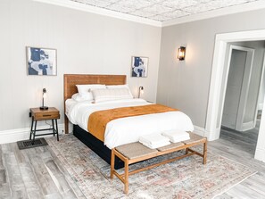 1 camera, una scrivania, ferro/asse da stiro, Wi-Fi gratuito