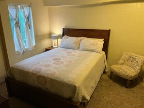 2 bedrooms, iron/ironing board, free WiFi
