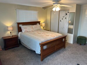 2 soverom, strykejern/-brett og wi-fi (inkludert)