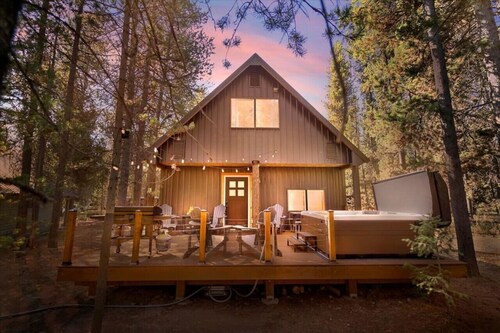 Whispering Pines | New Hot Tub | Blackstone