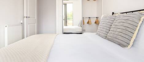 2 Schlafzimmer, Bügeleisen/Bügelbrett, WLAN, Bettwäsche