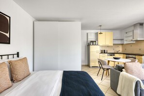 Fer et planche à repasser, Wi-Fi, draps fournis