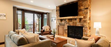 TV, fireplace