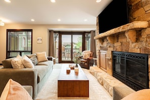TV, fireplace
