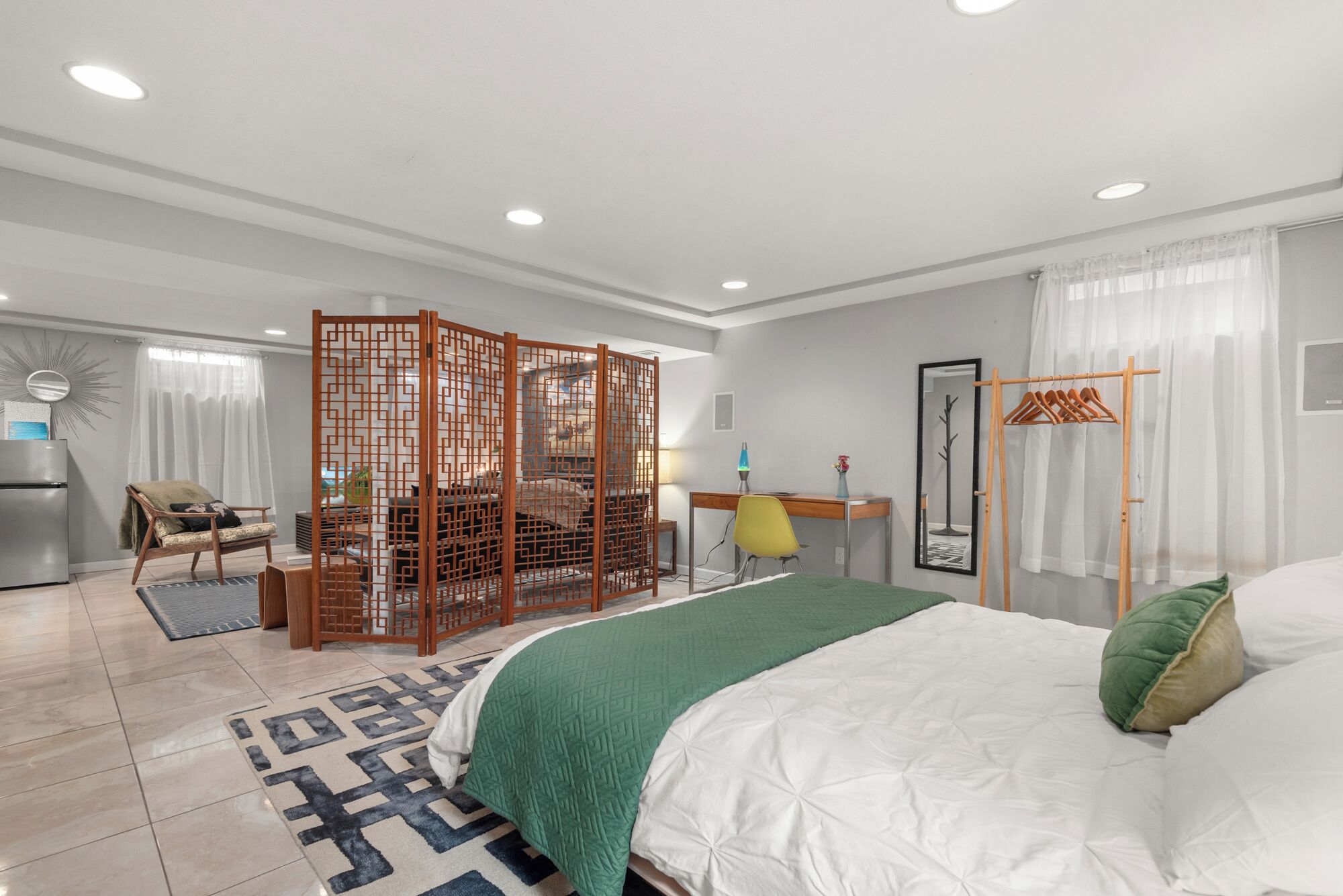 1 bedroom, desk, iron/ironing board, WiFi (free)
