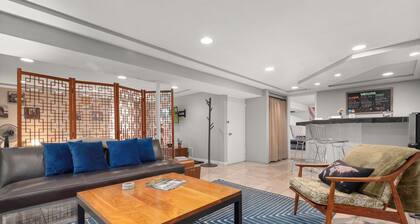 Mid-Century Apple Blossom Suite!