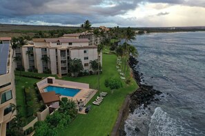 Exterior - Simply Amazing Oceanfront Condo! Milowai 310 (Wailuku)