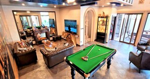 Luxury Villa | Living area