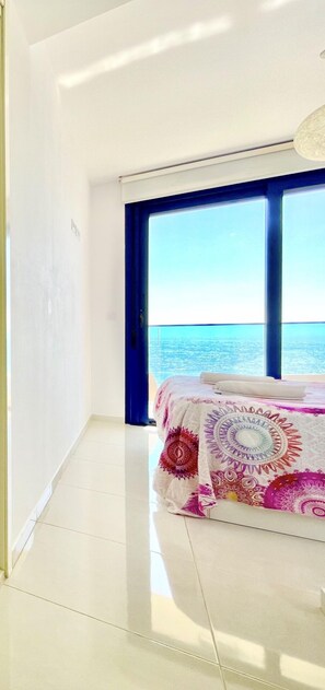 2 bedrooms, iron/ironing board, free WiFi, bed sheets - Sea Senses Punta Prima by Villas&You (Torrevieja)