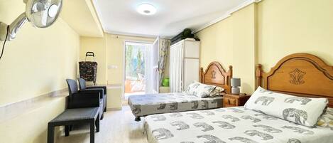 4 bedrooms, iron/ironing board, free WiFi, bed sheets