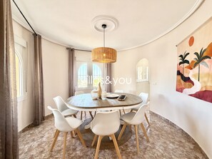 Dining - Villa Palmera Ciudad Quesada by Villas&You (Ciudad Quesada)