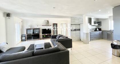 Villa La Marina by Villas&You