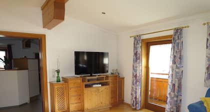 Lovely apartment for 4 people with WIFI, TV and balcony
