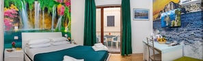 3 bedrooms, iron/ironing board, free internet, bed sheets