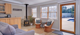 The Greenhouse: A peaceful retreat minutes from all Williamsburg has to offer