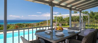 Villa Filokalia With Exceptional View, Kastro Kyllini, Greece