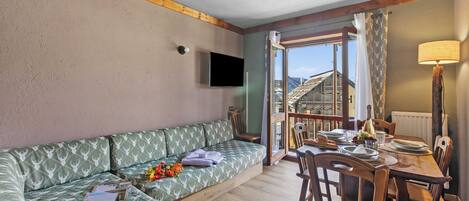 Télévision à écran plat