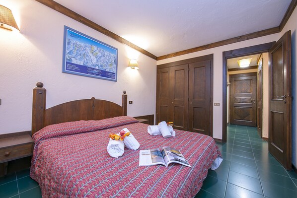 1 chambre, Wi-Fi gratuit, draps fournis