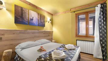 1 bedroom, free WiFi, bed sheets