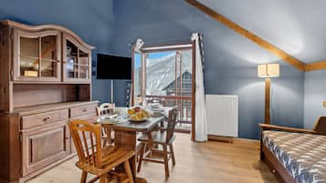 1 chambre, Wi-Fi gratuit, draps fournis