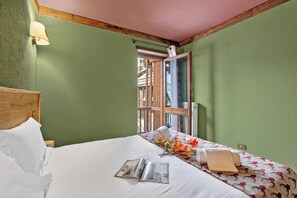 1 bedroom, free WiFi, bed sheets