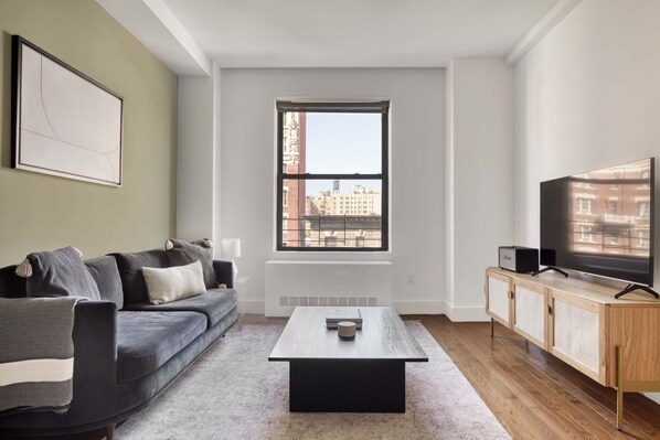 テレビ、ステレオ